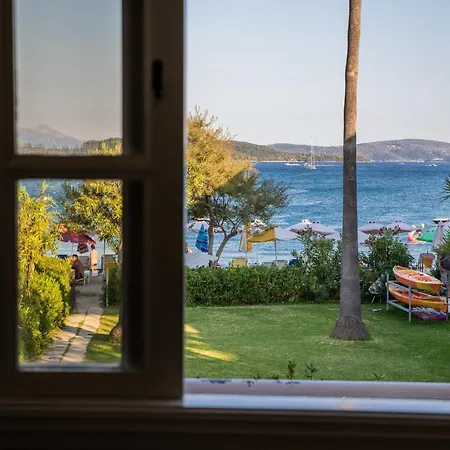 Elati Beach Appart hôtel *