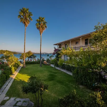 Elati Beach * Nydri (Lefkada)